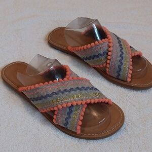NWOT Toms Cross Strap Sandals
